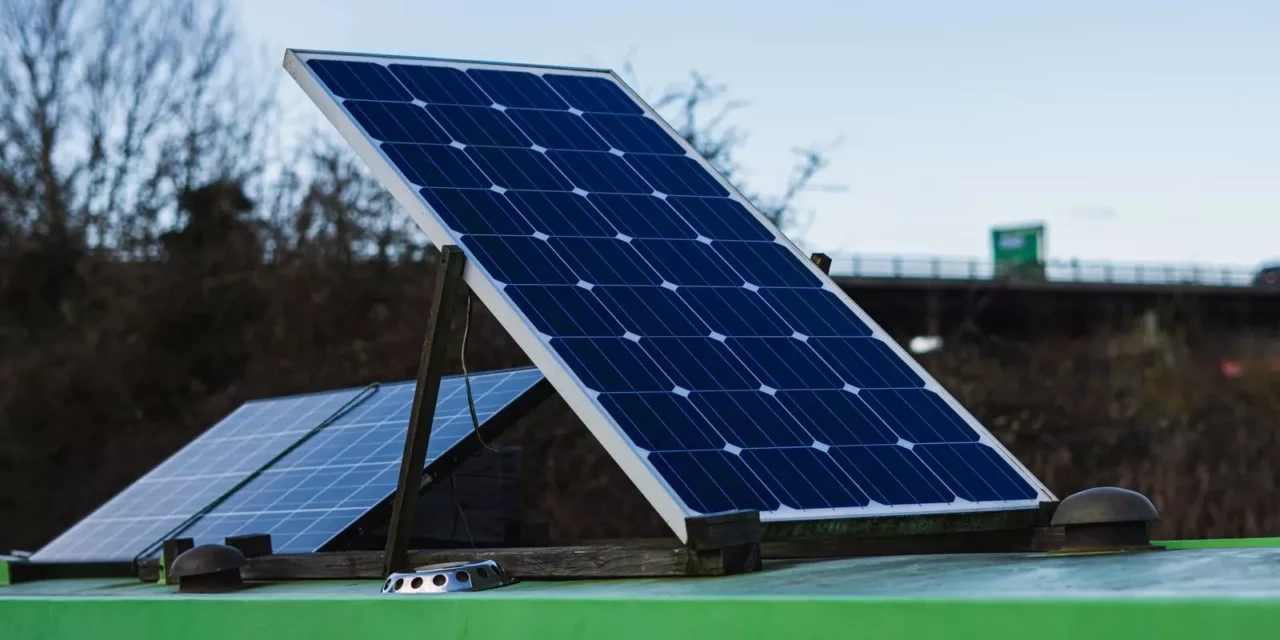 Superstore rooftops are ideal for solar farms, report finds