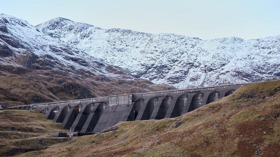 New Hollow Mountain renewable energy project planned