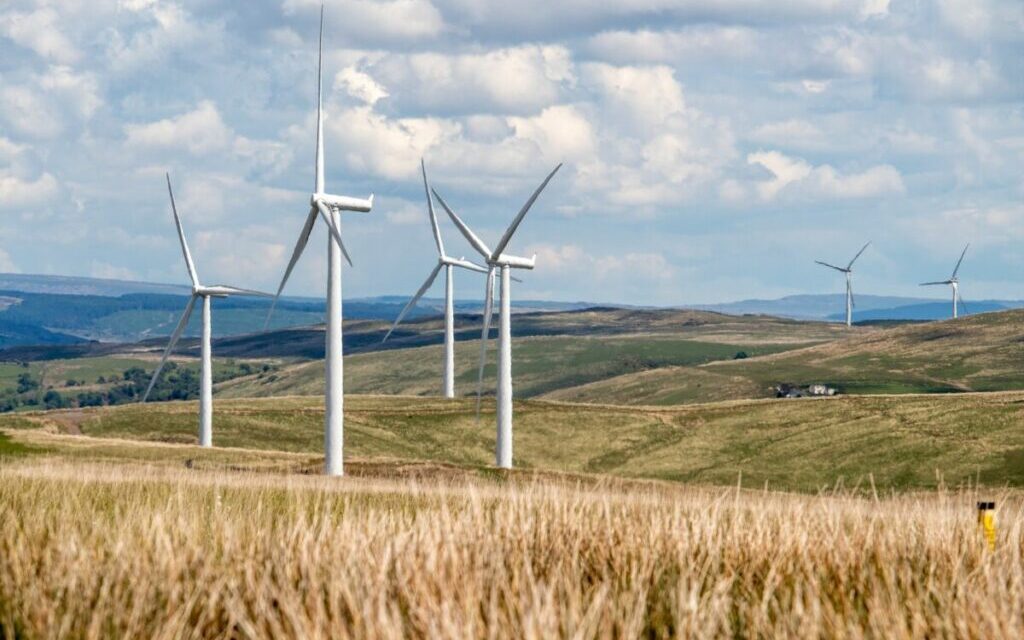 March sees renewables generate 47% of UK electricity