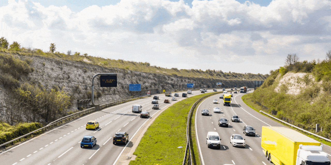 Thousands of rapid EV chargers planned for English motorways
