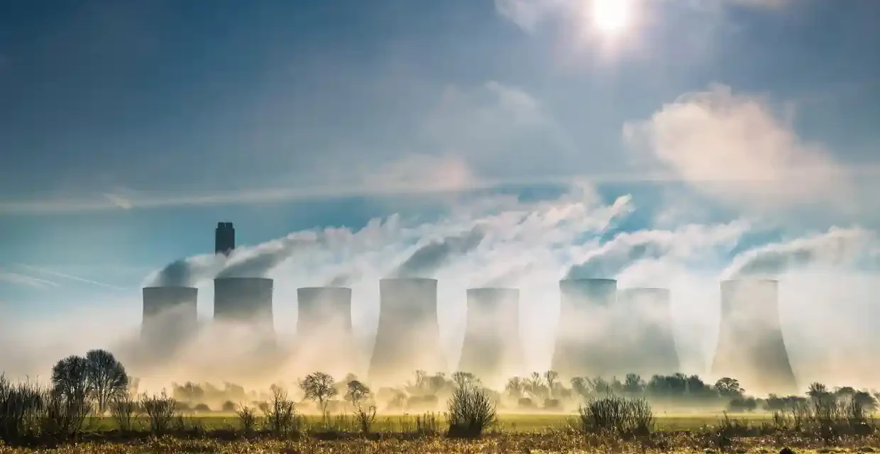 UK heatwave prompts National Grid to fire up coal plant to meet aircon demand