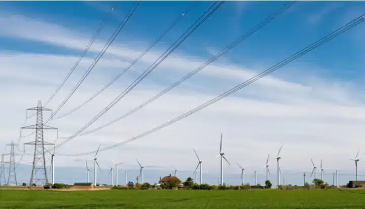 ‘UK power sector could smash net zero target one year ahead’