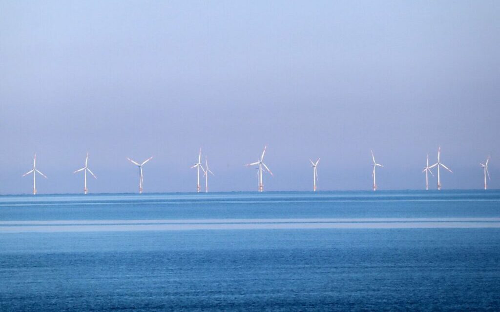 Labour to treble solar and quadruple offshore wind