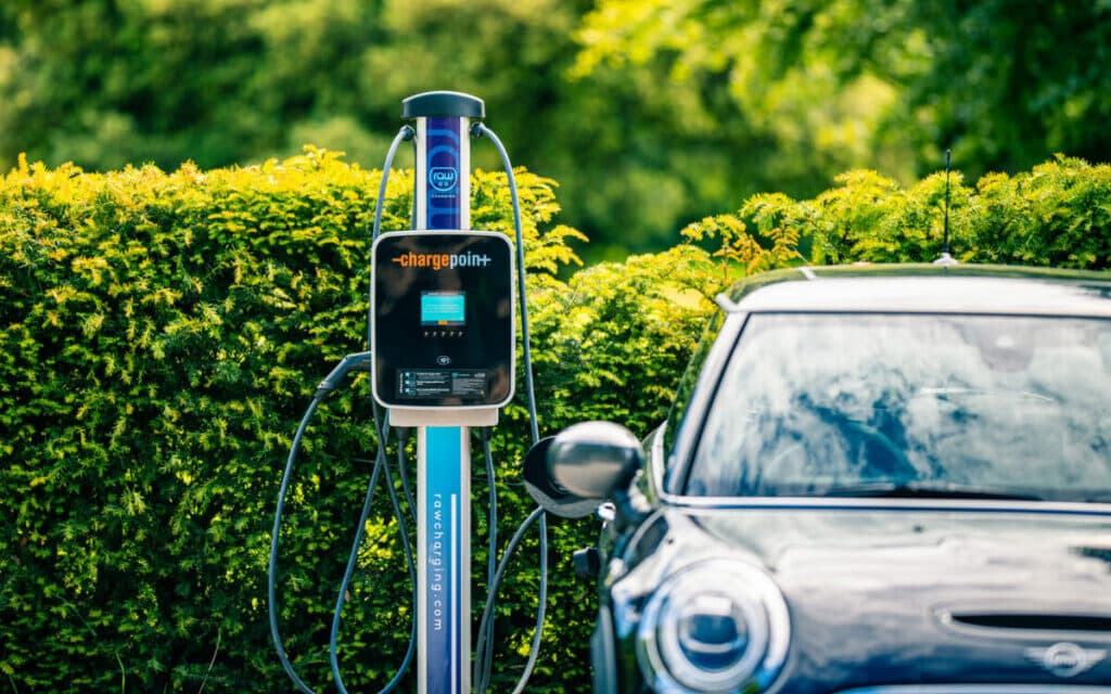 Government confirms the UK has surpassed 50,000 public EV chargers